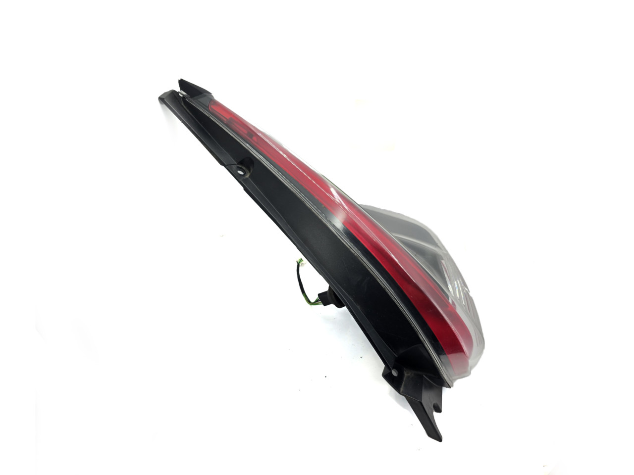STOP SVJETLO NISSAN JUKE L/OEM:26555BV80A D/OEM: 26550BV80A