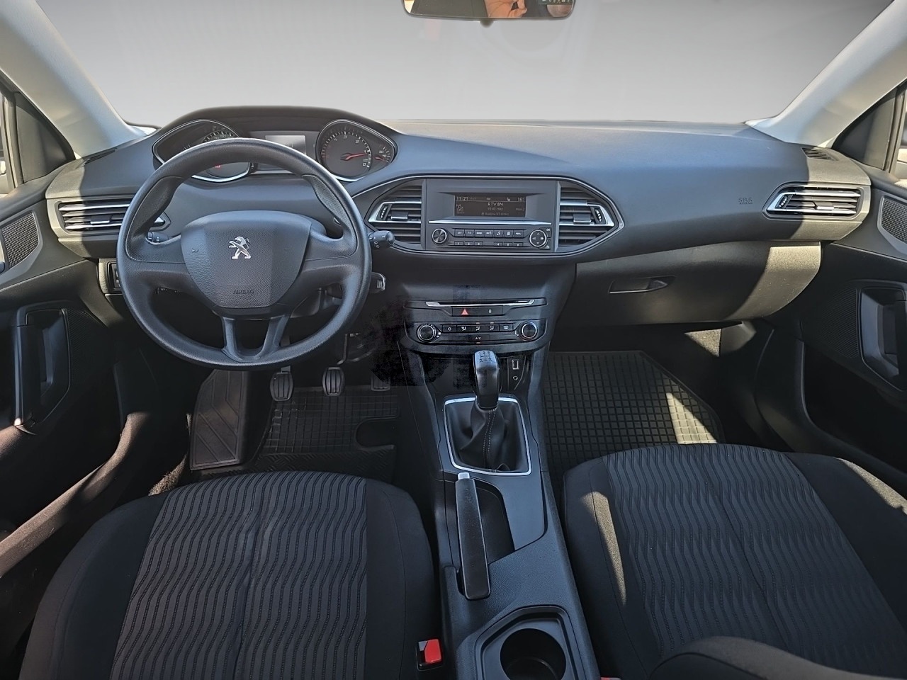 Peugeot 308 1.6 HDI 2015god