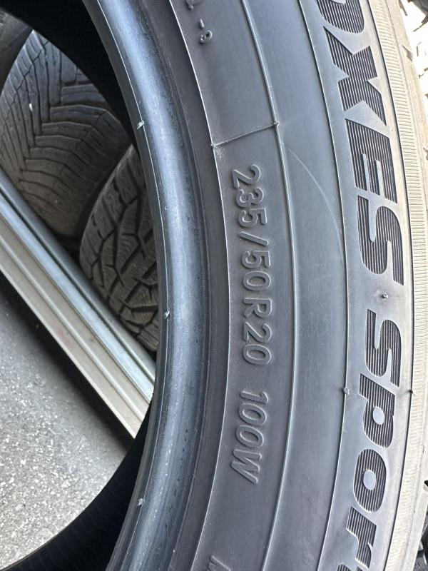 GUME TOYO TIRES 235/50 R20