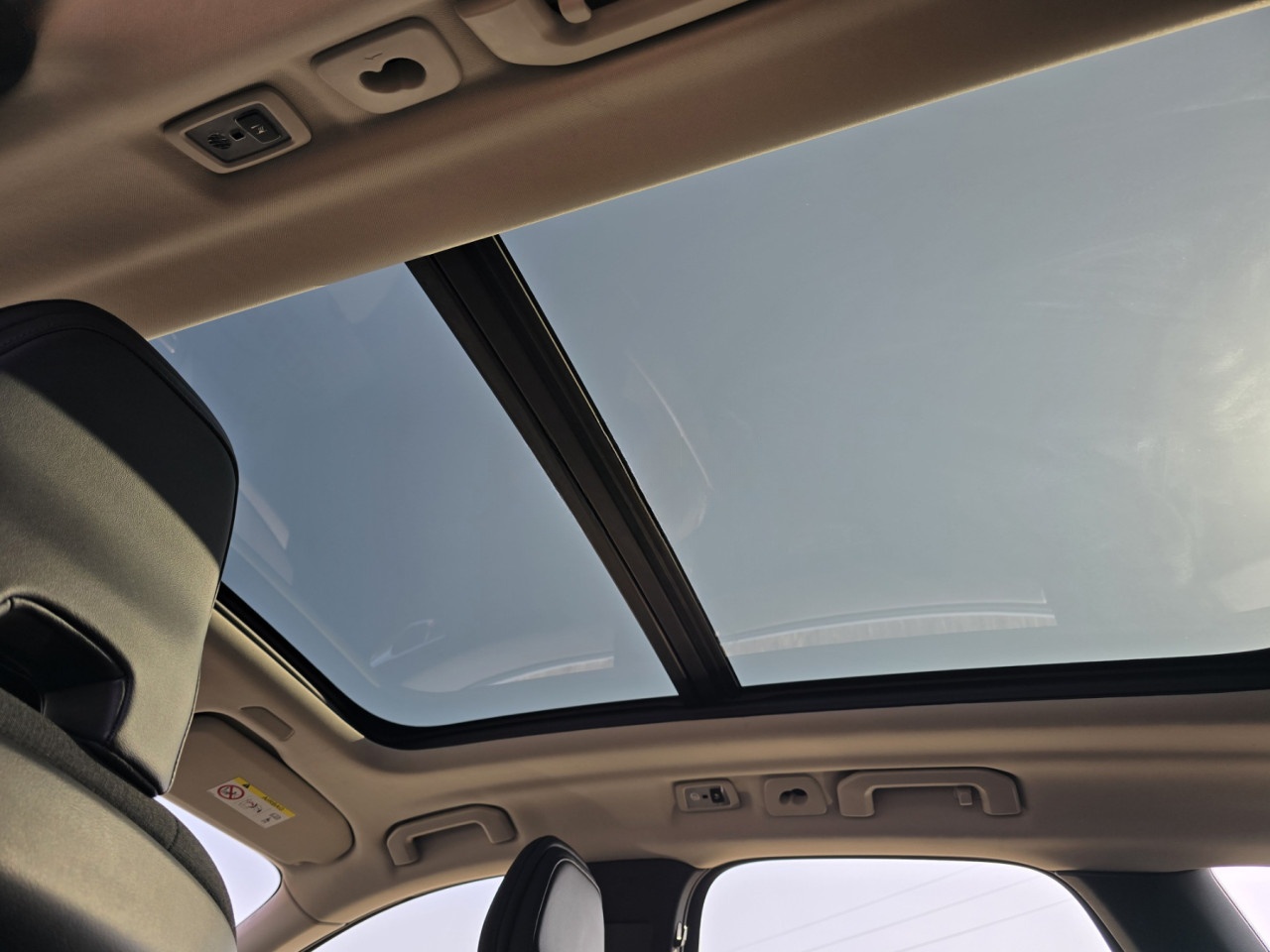 VOLVO XC60 B4D MOMENTUM PRO   AWD   AUTOMATIK