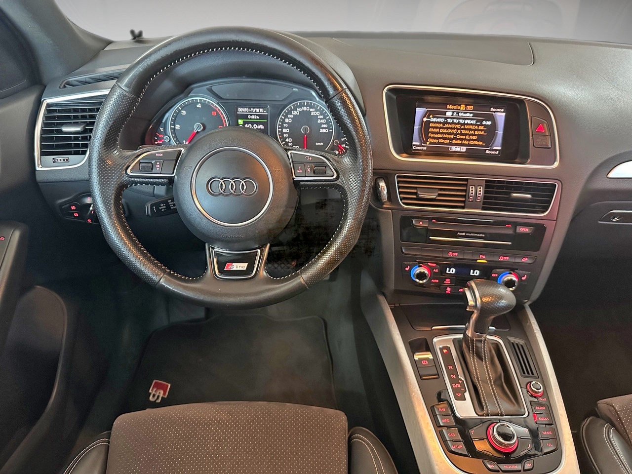Audi Q5 2.0 TDI Quattro S line S tronic 190 KS  Kamera Grijači