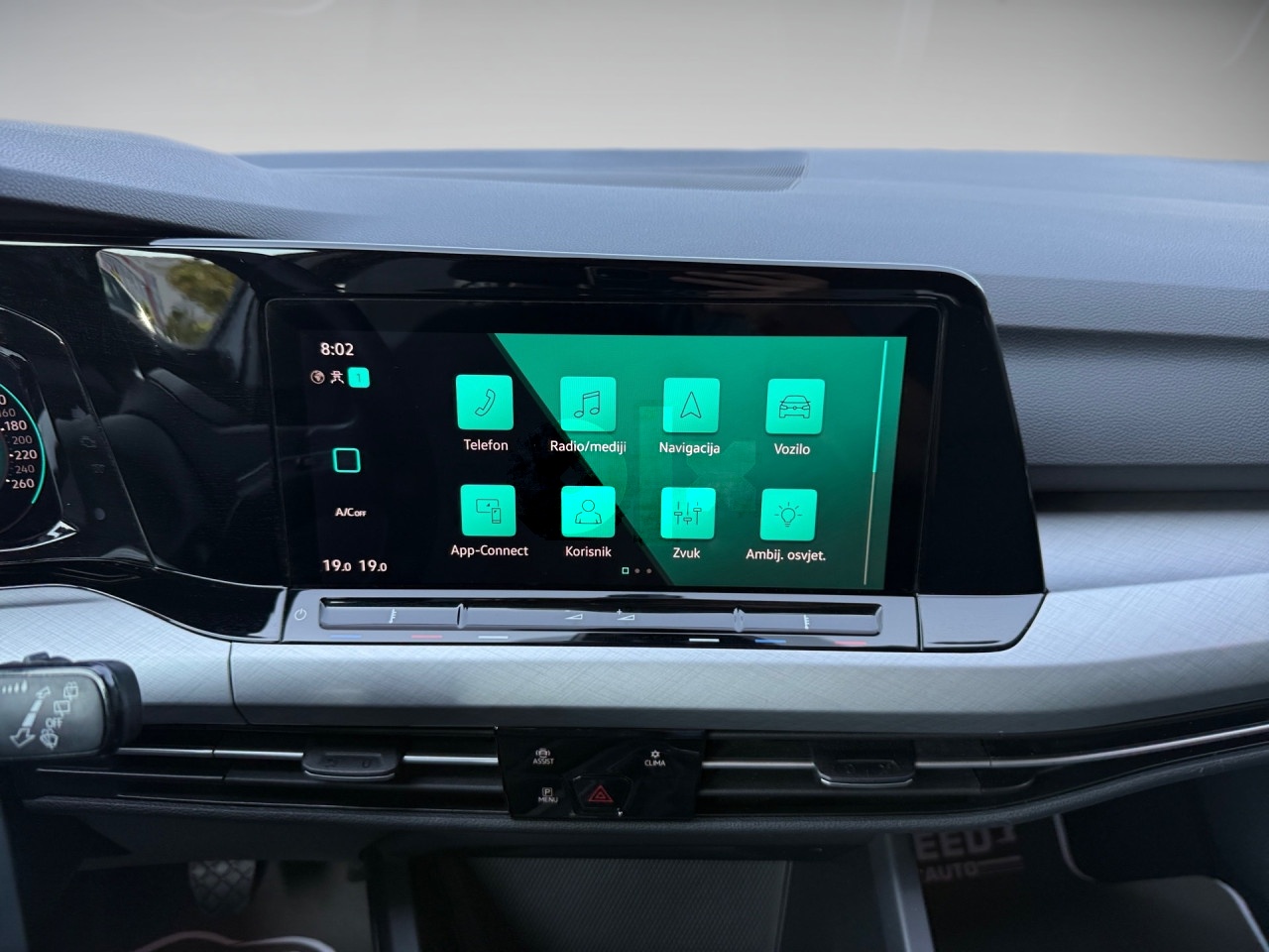 Volkswagen GOLF 8 2.0 TDI