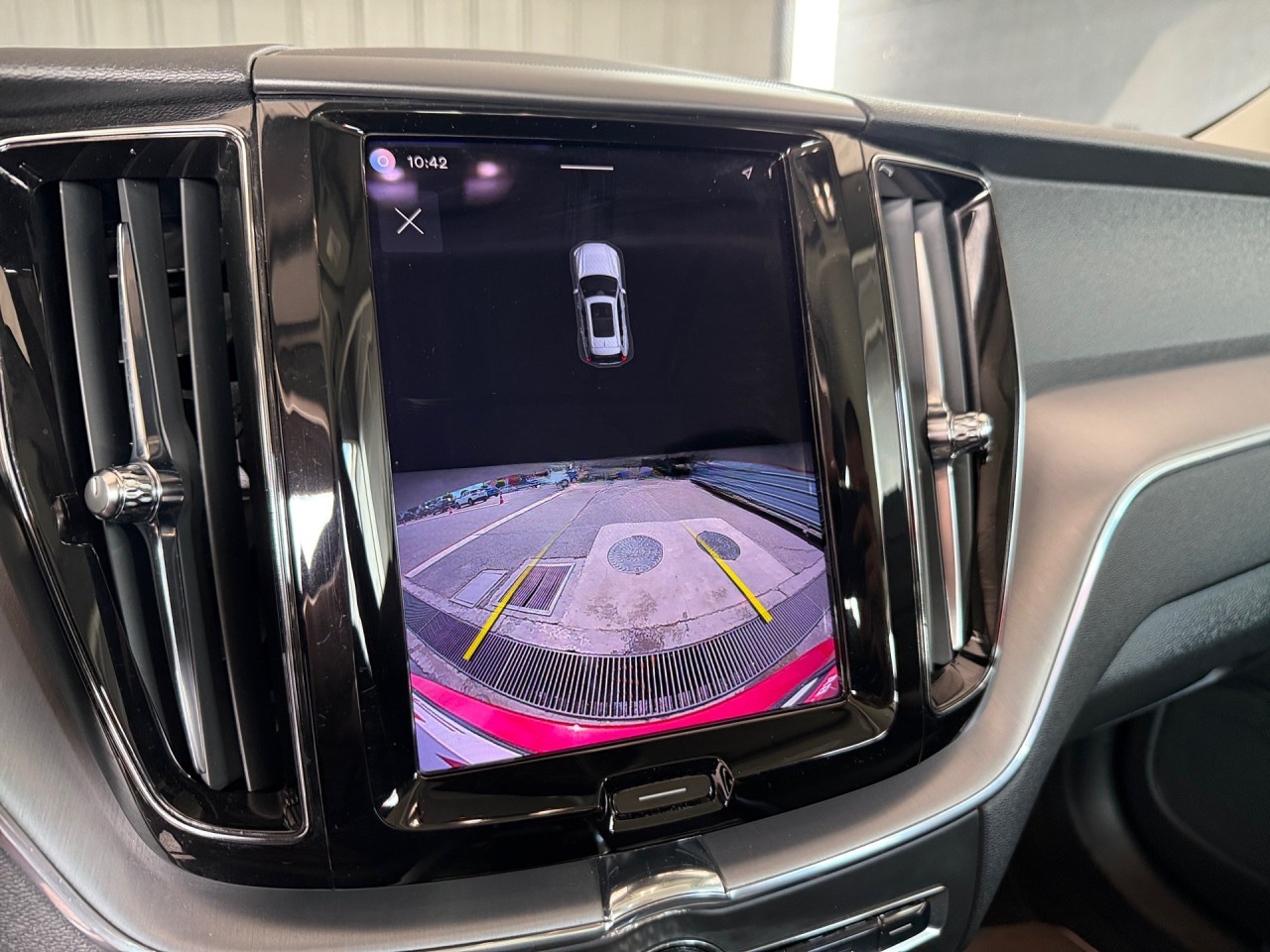 Volvo XC 60 B4 D AWD MOMENTUM PRO