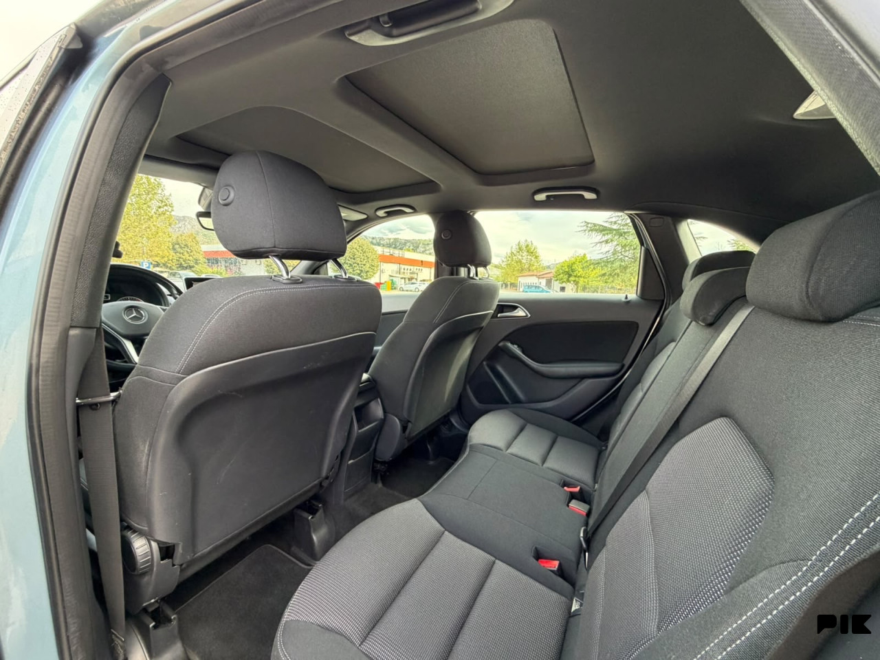 Mercedes-Benz B 180 CDI-Automatik-7G-DTC-Panorama-2014g-UVOZ-