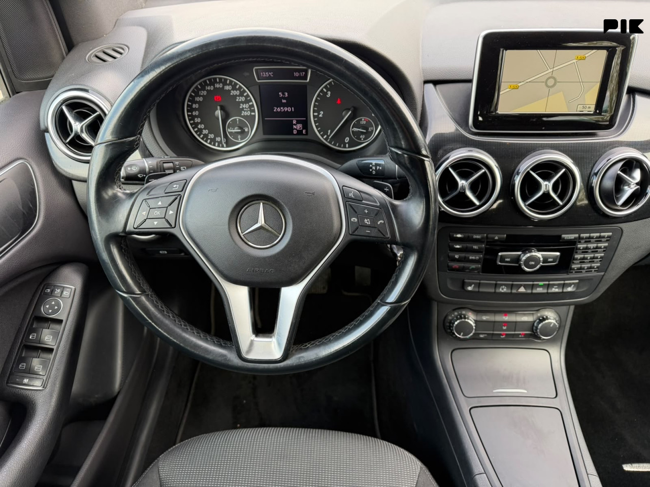 Mercedes-Benz B 180 CDI-Automatik-7G-DTC-Panorama-2014g-UVOZ-