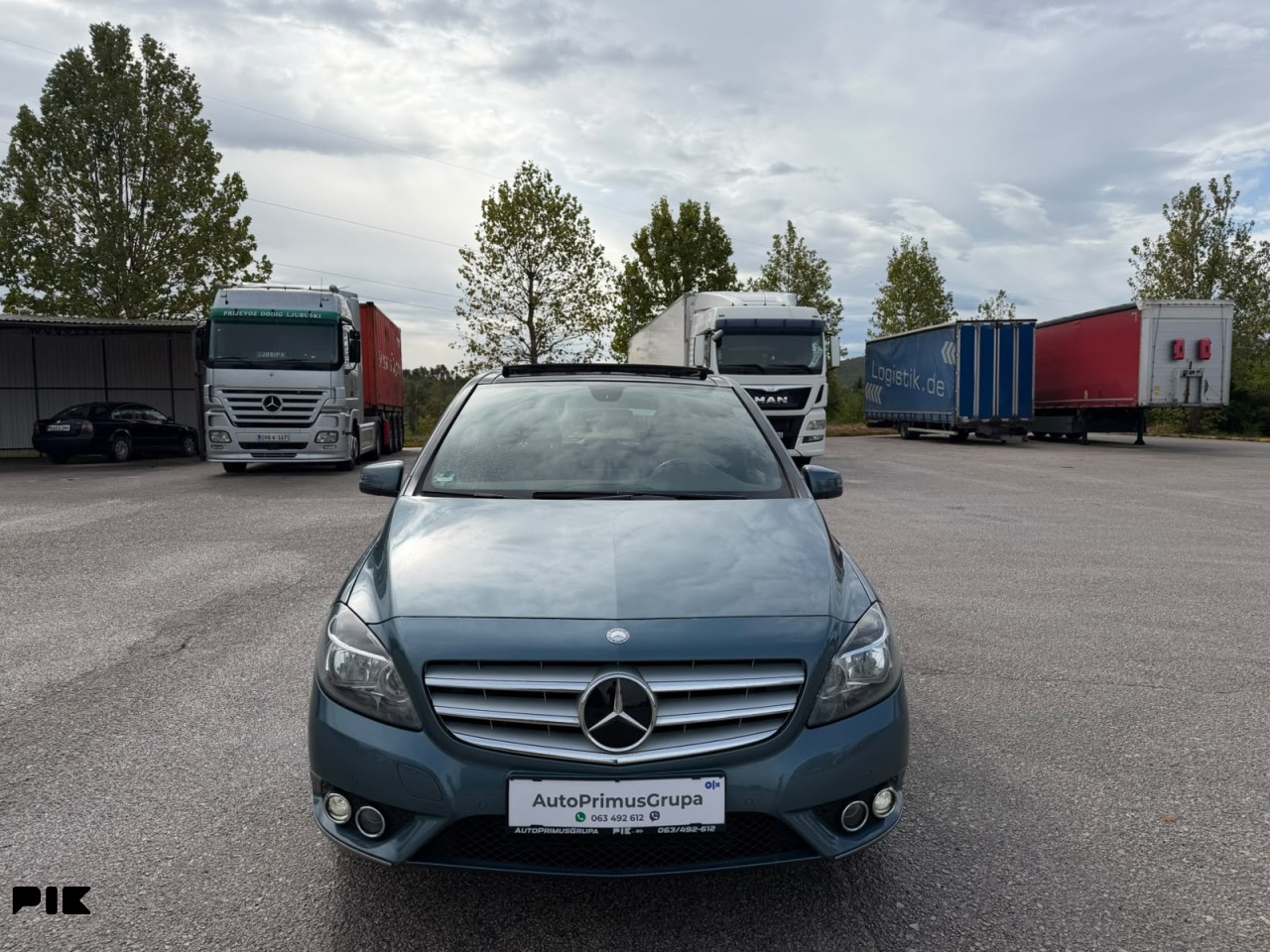 Mercedes-Benz B 180 CDI-Automatik-7G-DTC-Panorama-2014g-UVOZ-