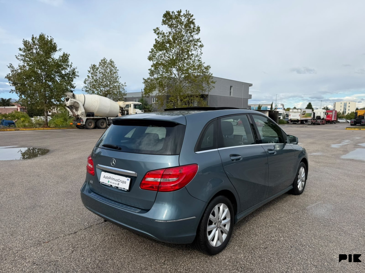 Mercedes-Benz B 180 CDI-Automatik-7G-DTC-Panorama-2014g-UVOZ-