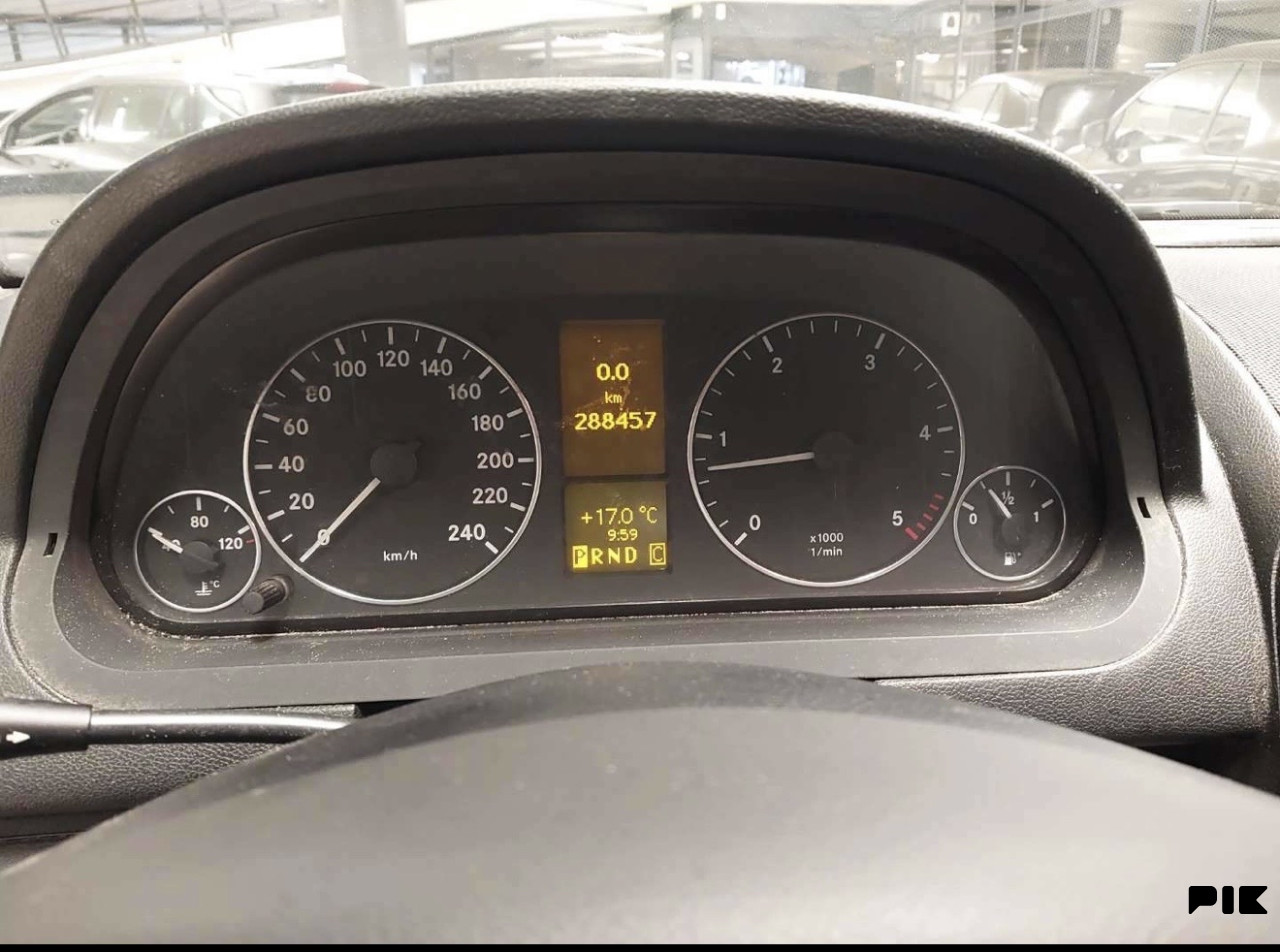 Mercedes-Benz A 180 CDI-Automatik-7/2011g-UVOZ-