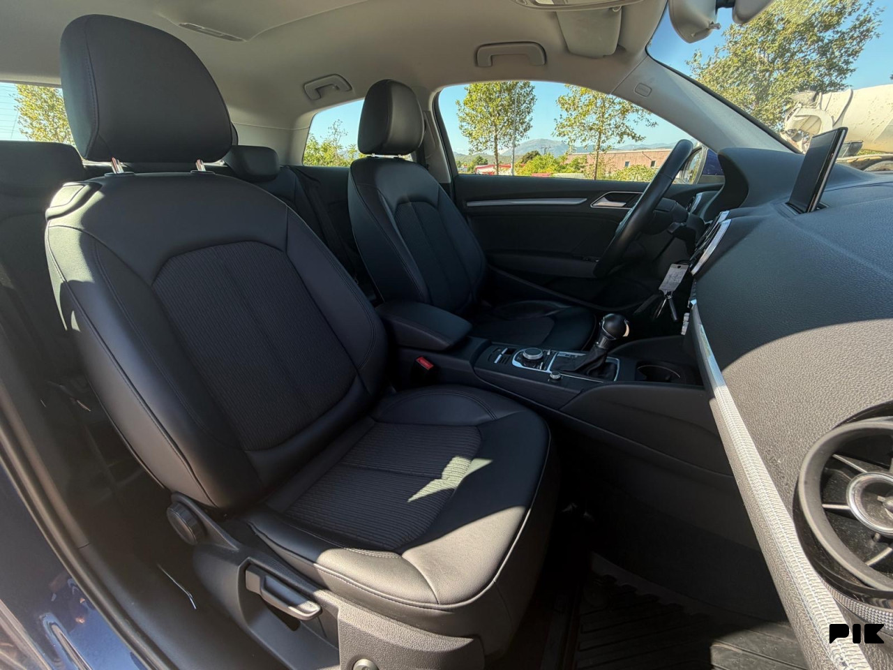 Audi A3 1.2 TFSI-Automatik-S-tronic-Ambition-2015g-UVOZ-
