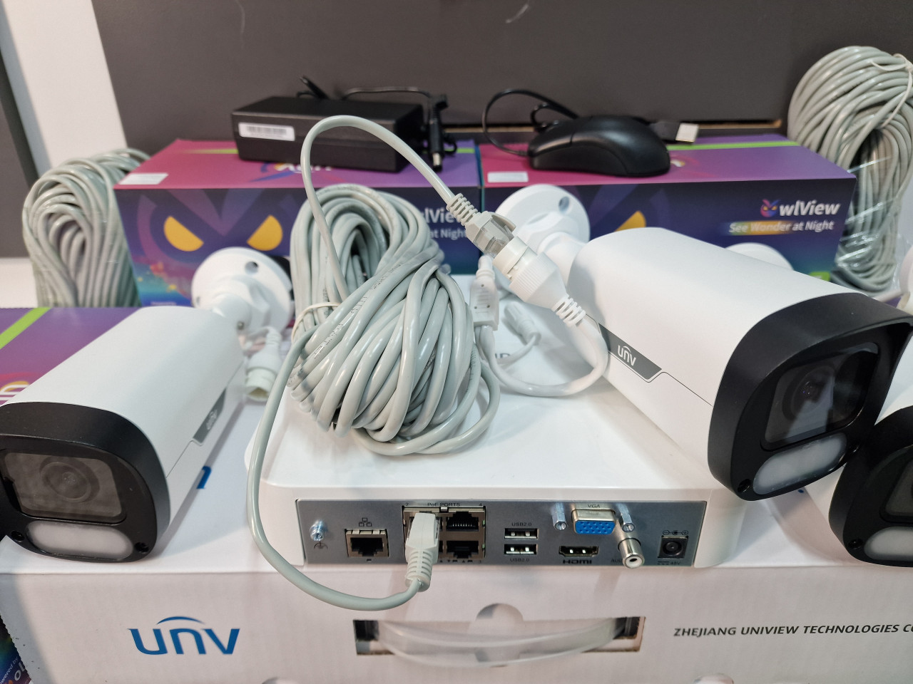 IP POE SET 4MP UNV WISE ISP SOVE KAMERA 5 Gen.