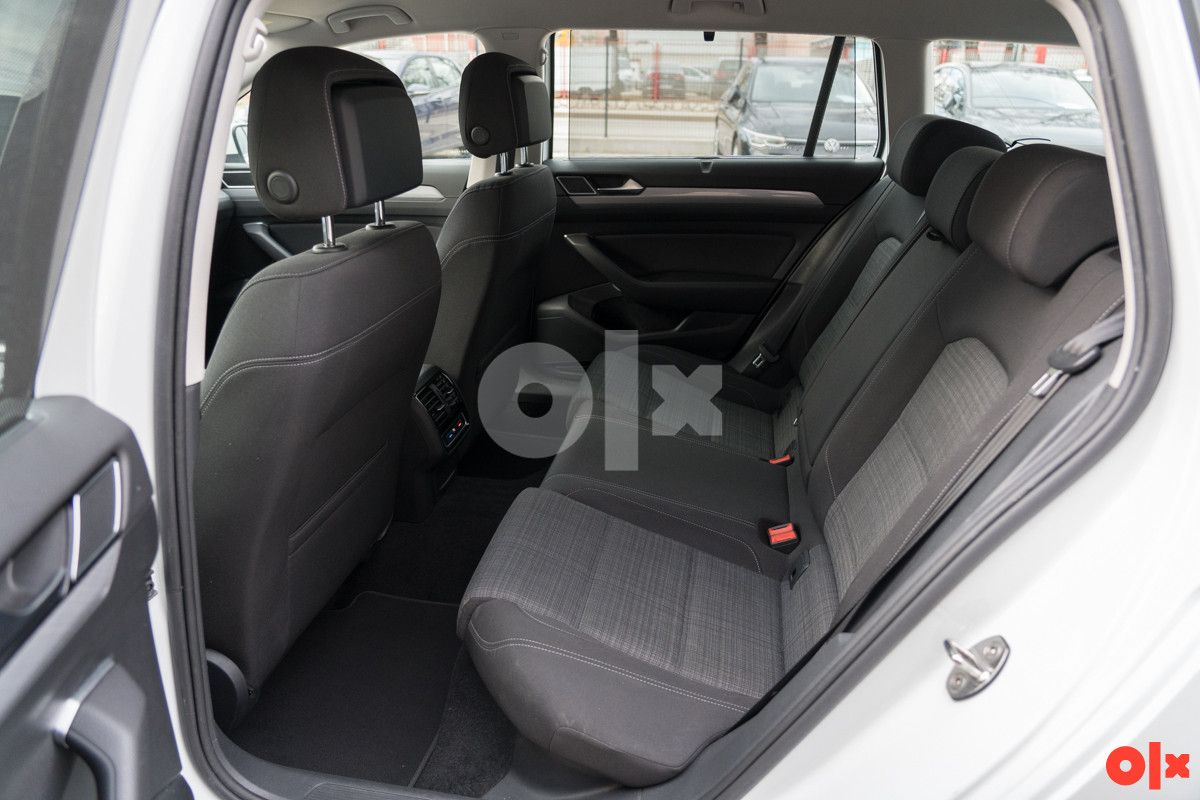 Volkswagen Passat 2.0 TDI DSG (-1182-ID)