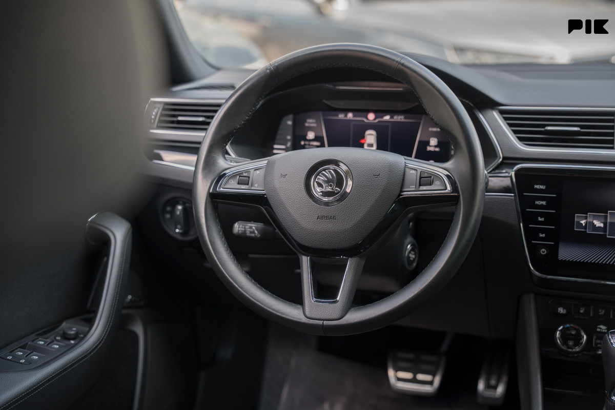 Škoda Superb 2.0 TDI DSG L&K (-3576-ID)