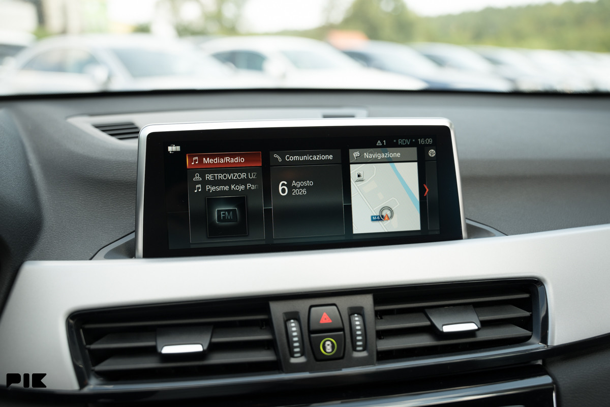 BMW X1 sDrive 20d (-7152-ID)