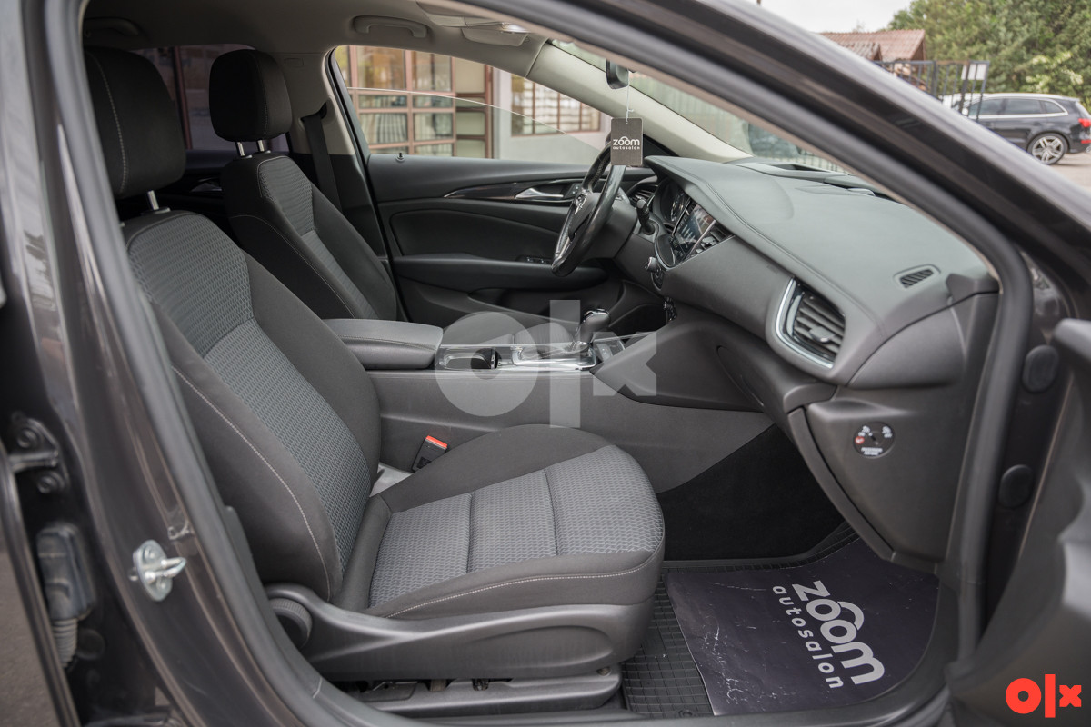 Opel Insignia 2.0 D GRAND SPORT (-9098-ID)