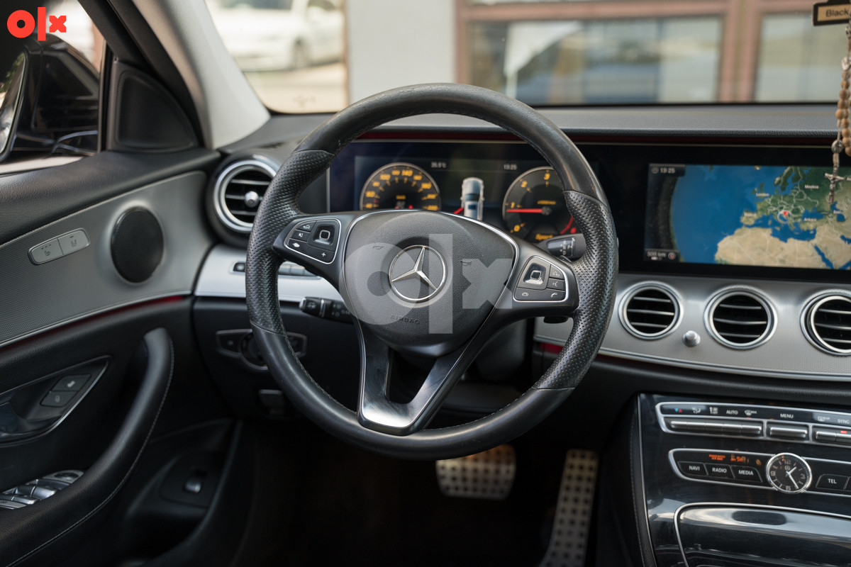 Mercedes-Benz E 220 D AMG (-4864-ID)