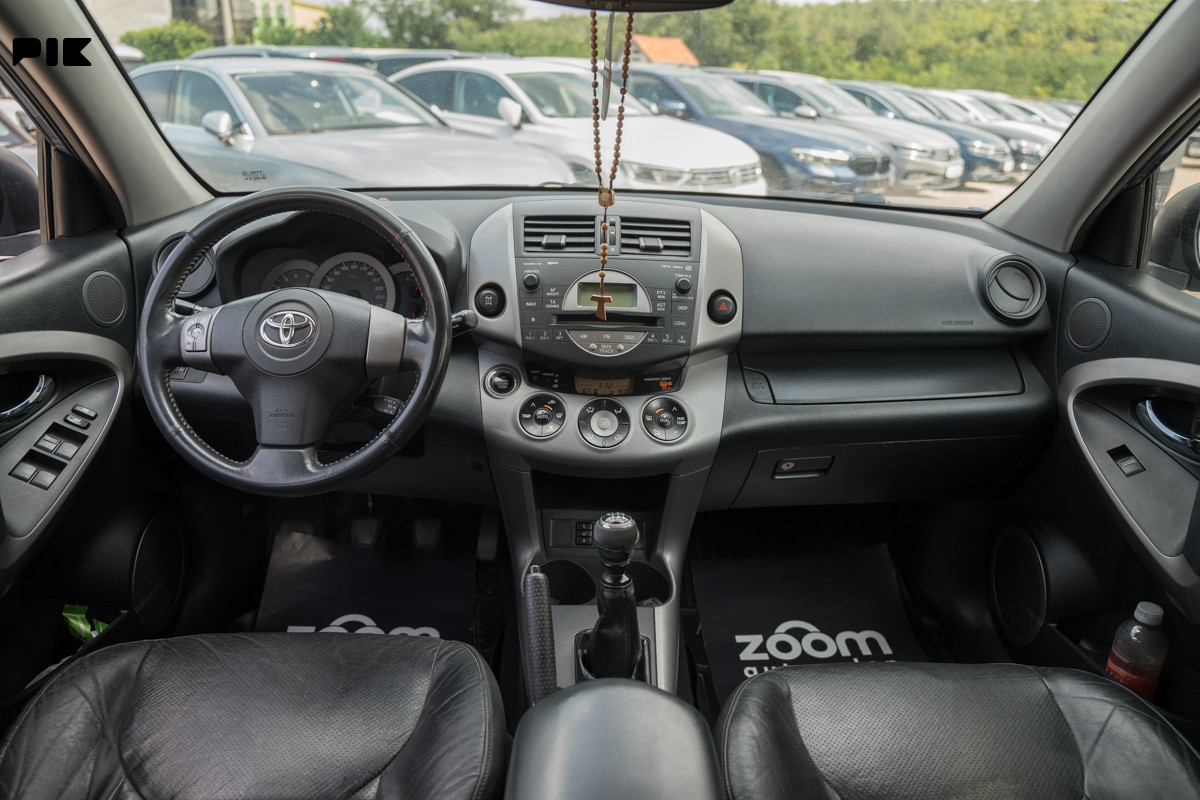 Toyota RAV 4 2.2 D 4X4 (-6723-ID)