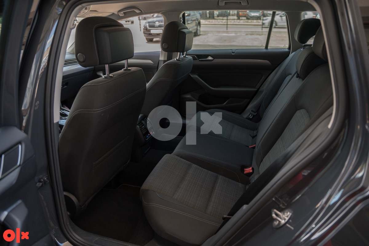 Volkswagen Passat 2.0 TDI DSG (-7428-ID)