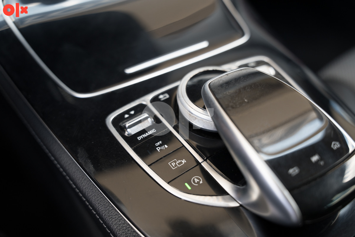 Mercedes-Benz E 220 D AMG (-4864-ID)