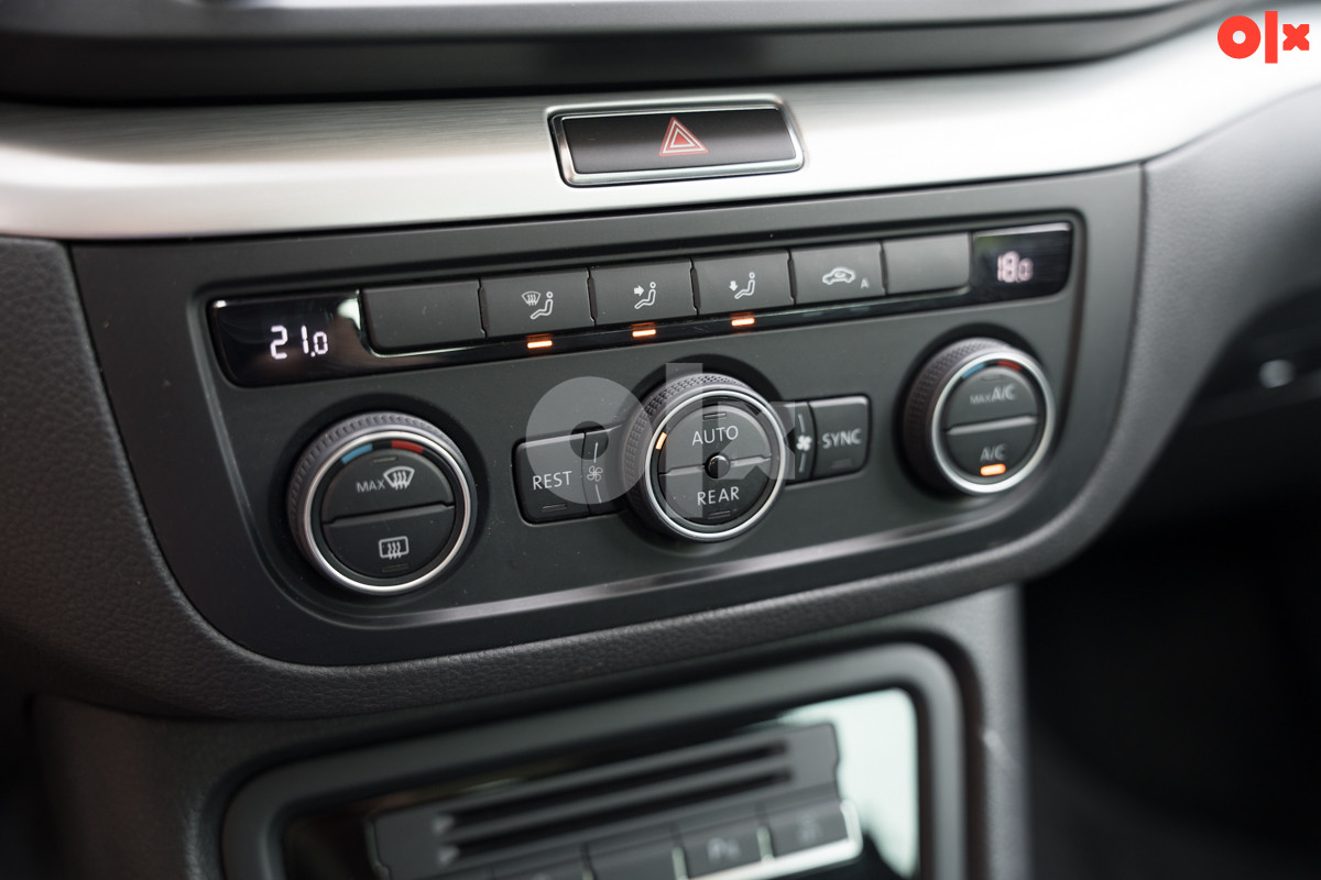 Volkswagen Sharan (-2986-ID)