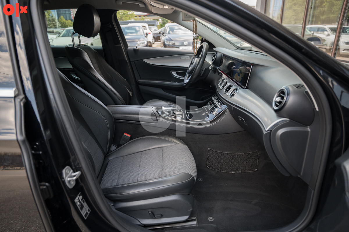 Mercedes-Benz E 220 D AMG (-4864-ID)