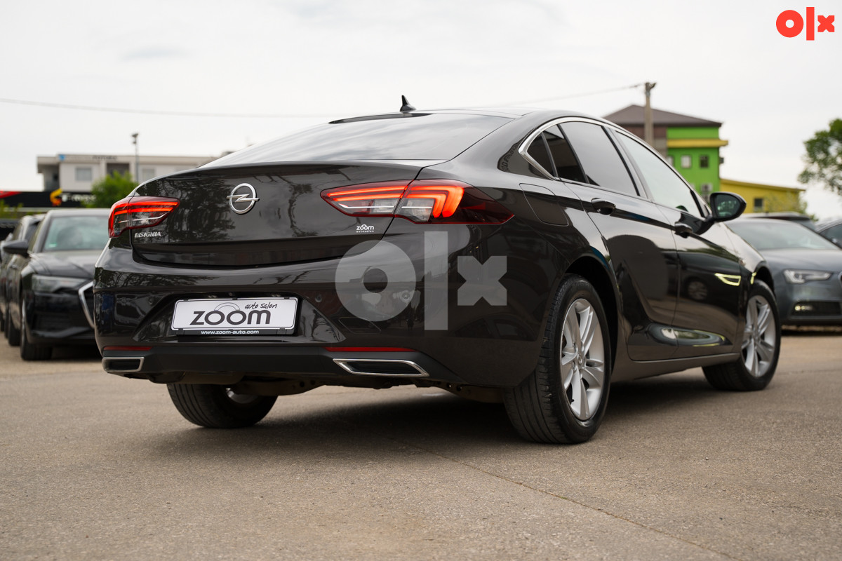 Opel Insignia 2.0 D GRAND SPORT (-9098-ID)