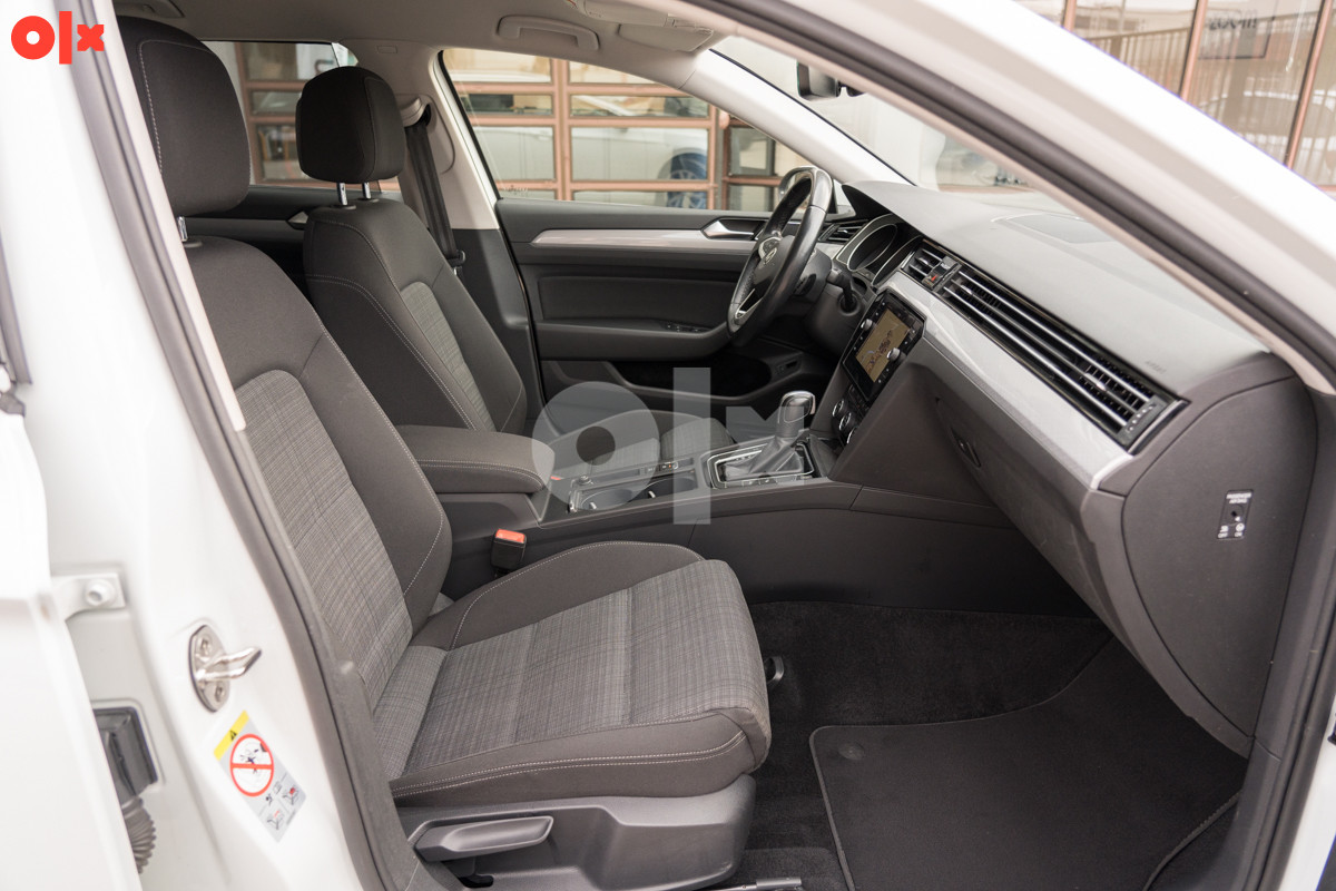 Volkswagen Passat 2.0 TDI DSG (-1182-ID)