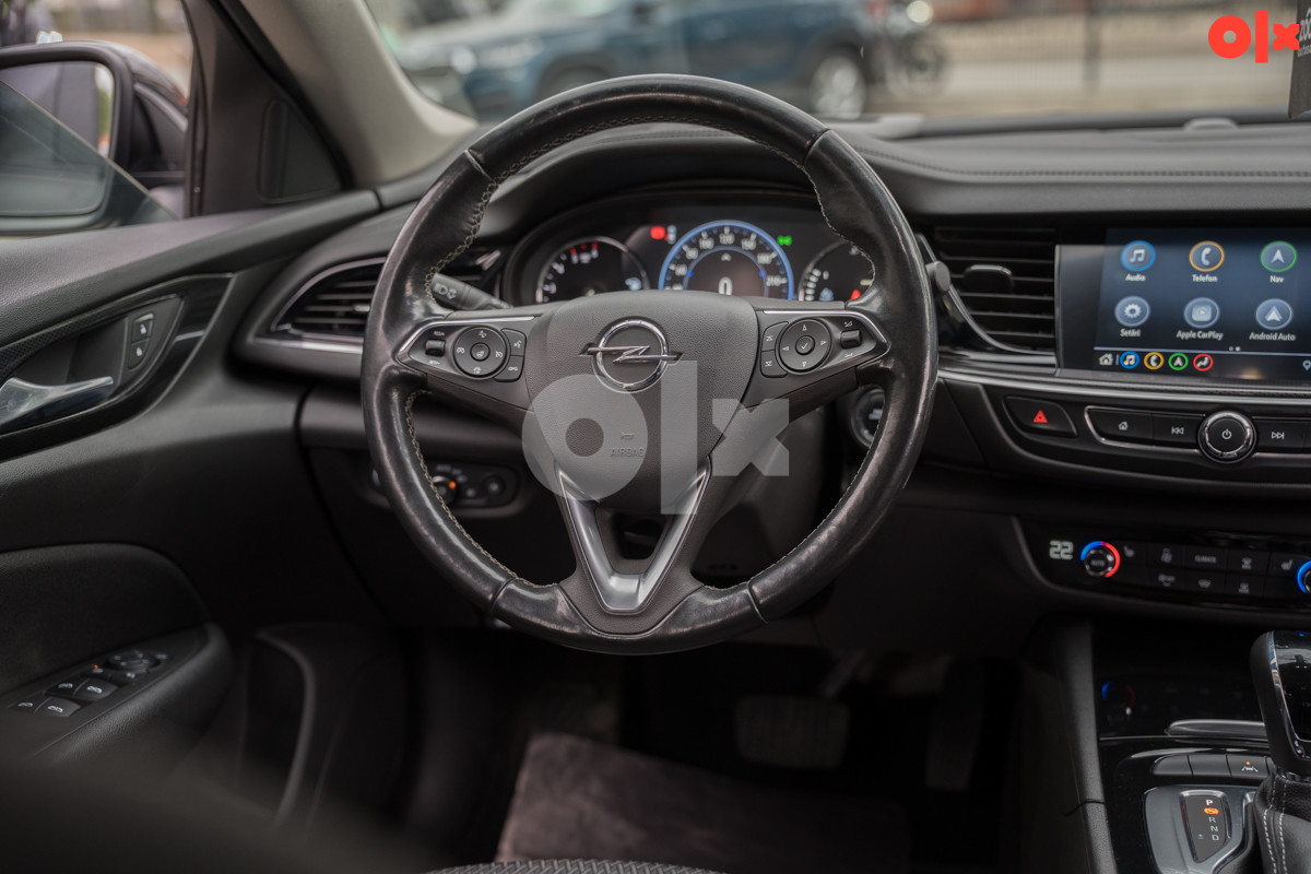 Opel Insignia 2.0 D GRAND SPORT (-9098-ID)