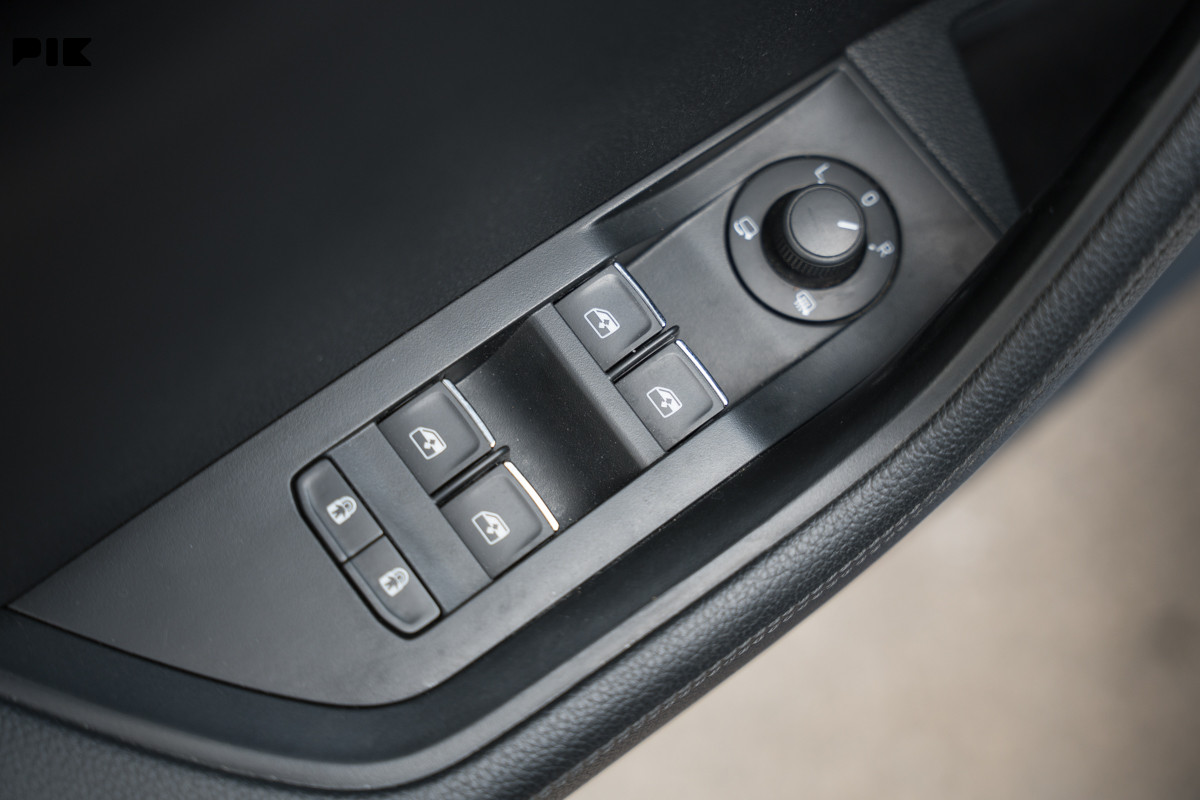 Škoda Superb 2.0 TDI DSG L&K (-3576-ID)