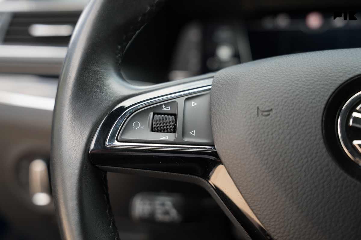 Škoda Superb 2.0 TDI DSG L&K (-3576-ID)