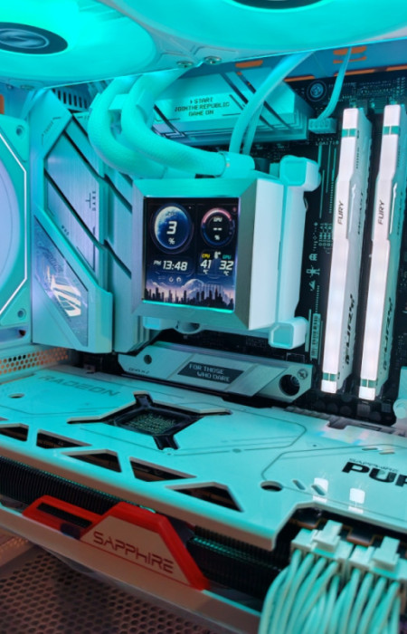 GAMING RACUNAR 9700X,7800 XT, 32GB DDR5