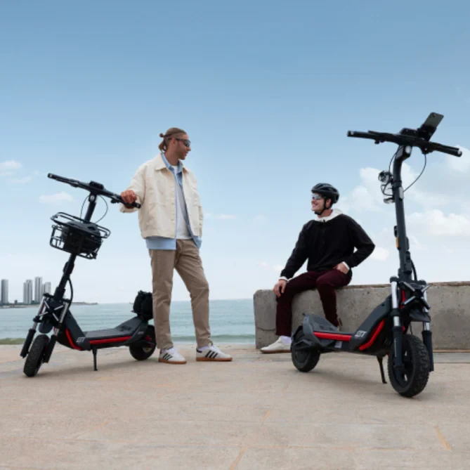 Električni romobil Ninebot skuter Segway ZT3 PRO E