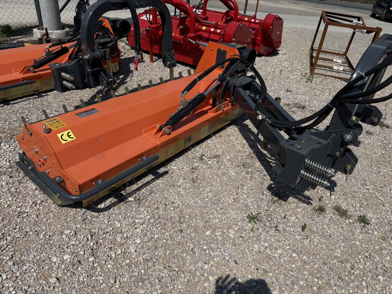 Traktor komunalni teski malcer mulcer tarup 200 cm novo