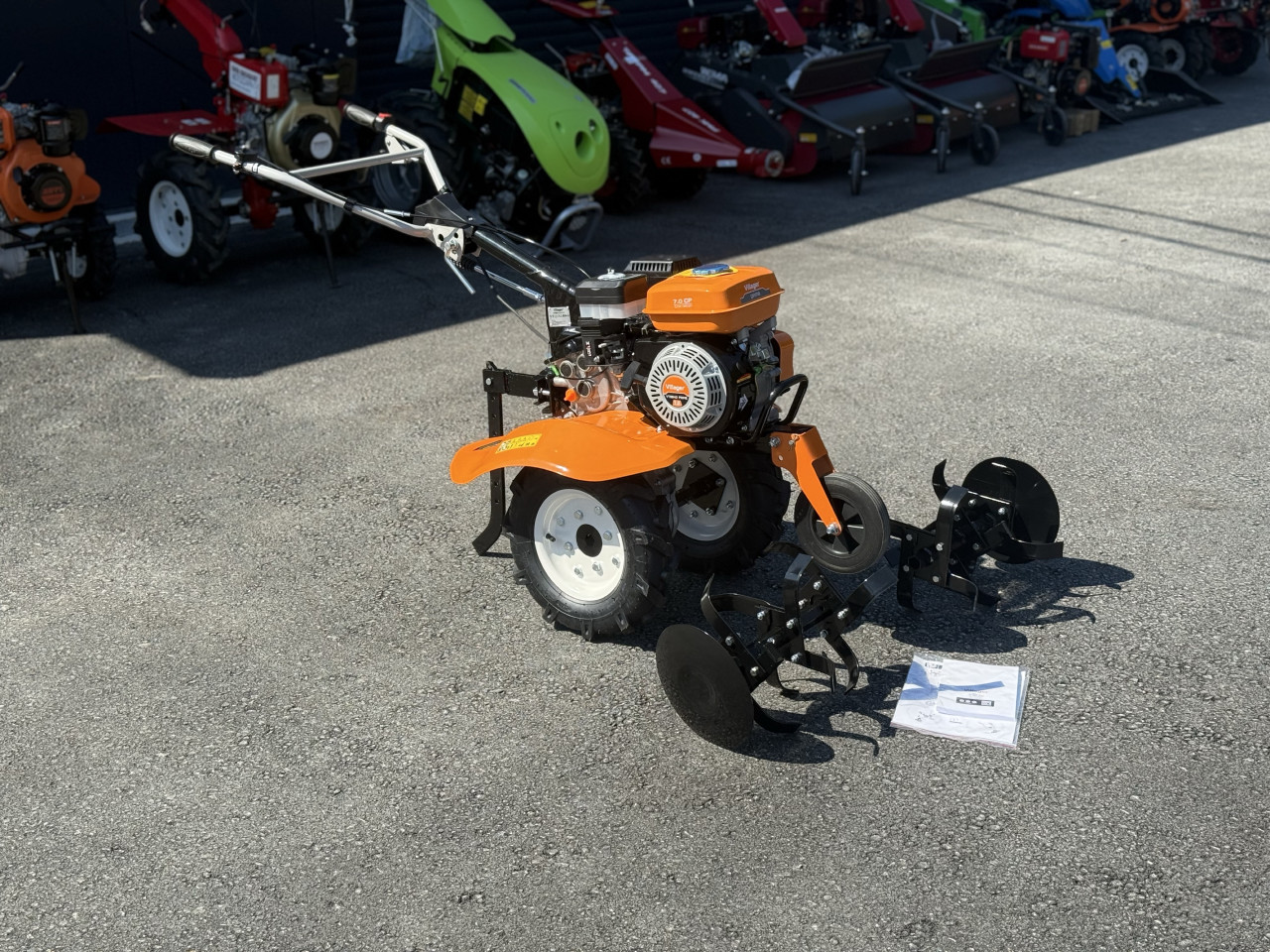 Motokultivator kopačica  freza VTB 842 novo