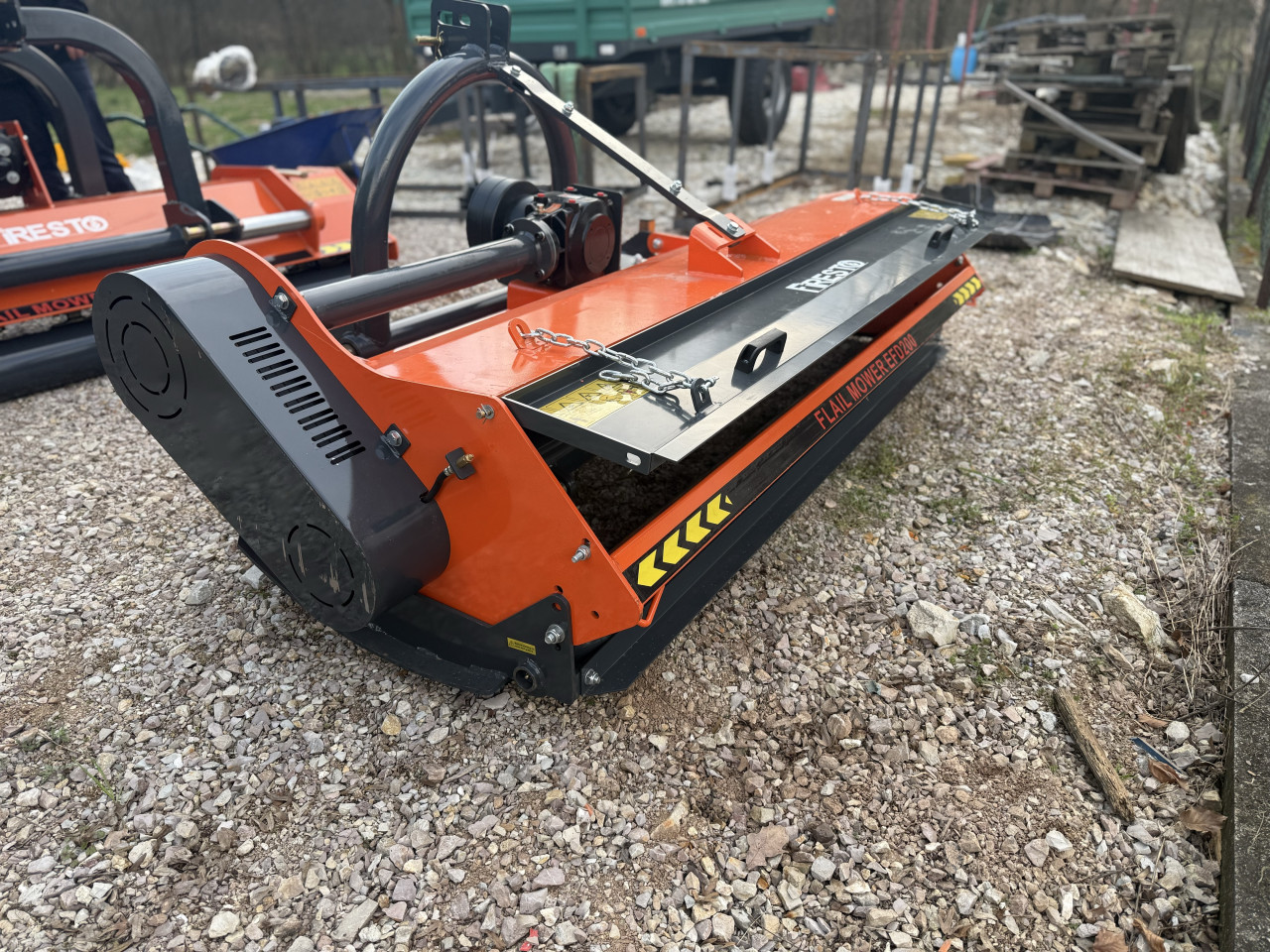 Traktor malčer mulčer tarup EFD 200 cm TEŠKI FIRESTO NOVO