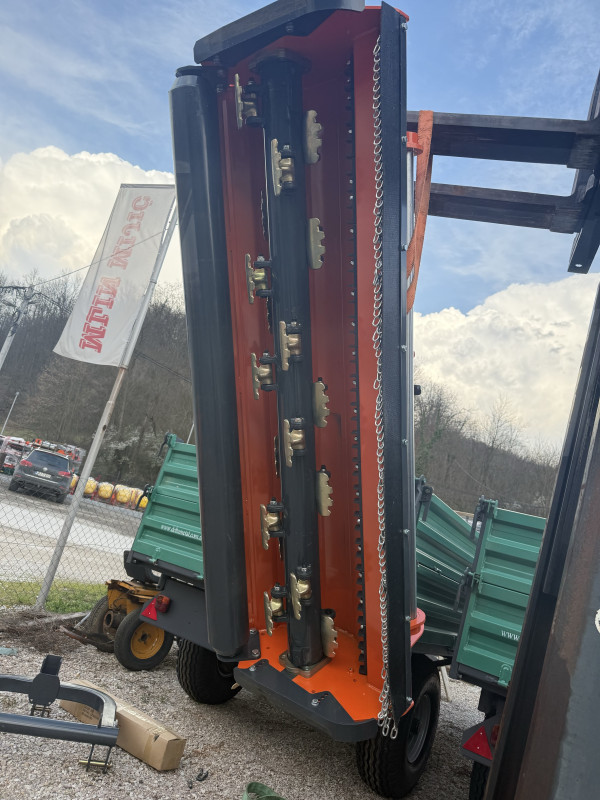 Traktor malčer mulčer tarup EFD 200 cm TEŠKI FIRESTO NOVO