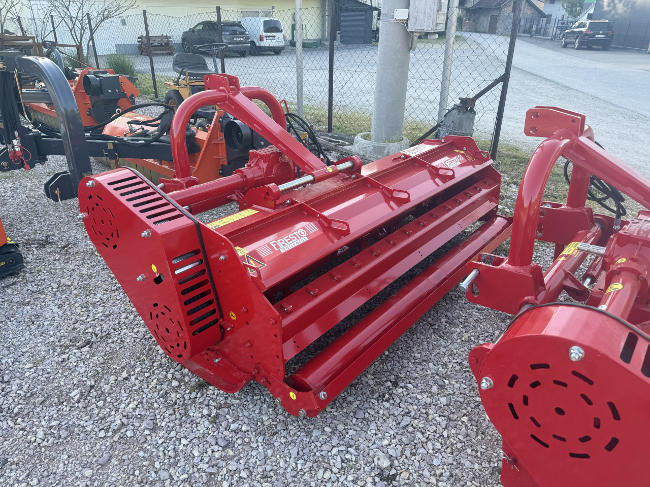 Traktor malčer mulčer tarup FIRESTO 210 teski 700 kg