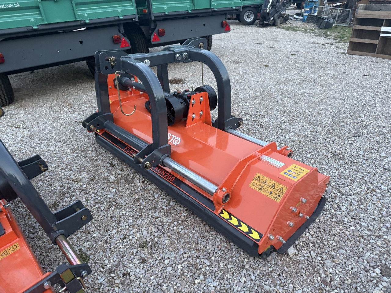 Traktor malčer mulčer tarup Firesto teški agn 200 i 220 cm