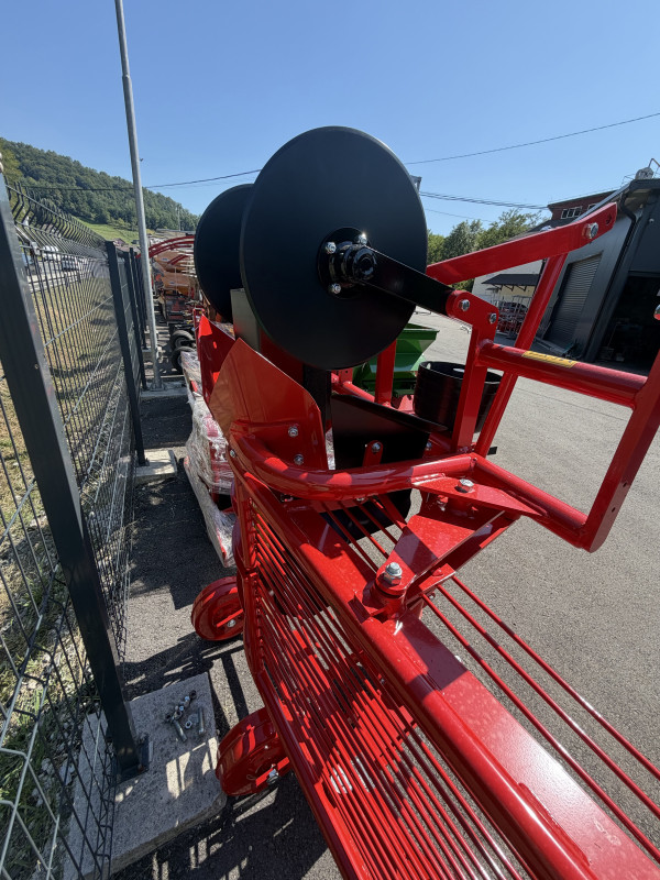 Traktor traktorska vadilica krompira Tehnos novo