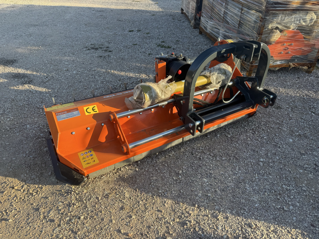 Traktor malcer mulcer tarup AKCIJA   FIRESTO MFZ 180
