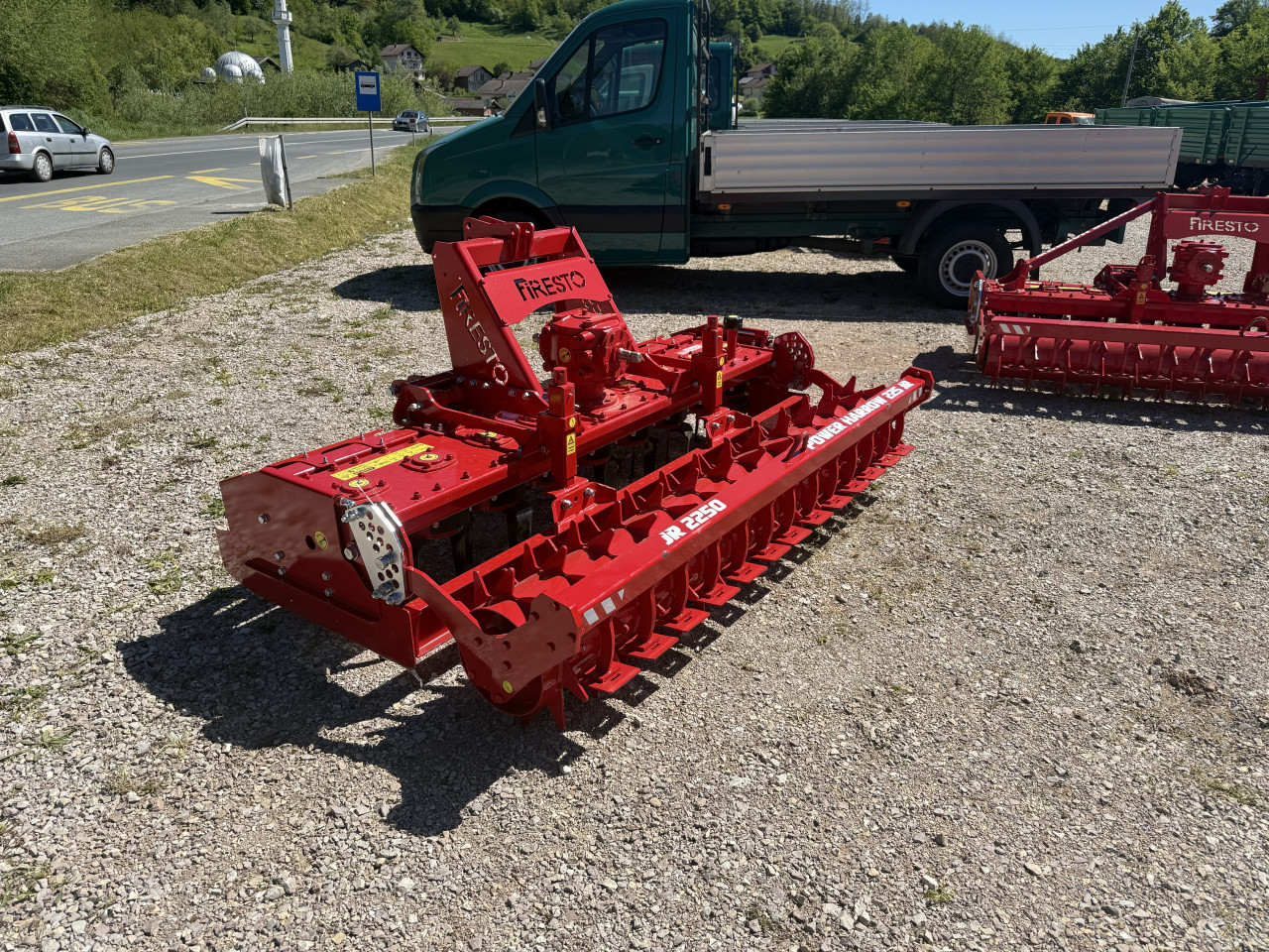 Traktor  freza  rotodrljača FIRESTO 200 225 250 roto drljača