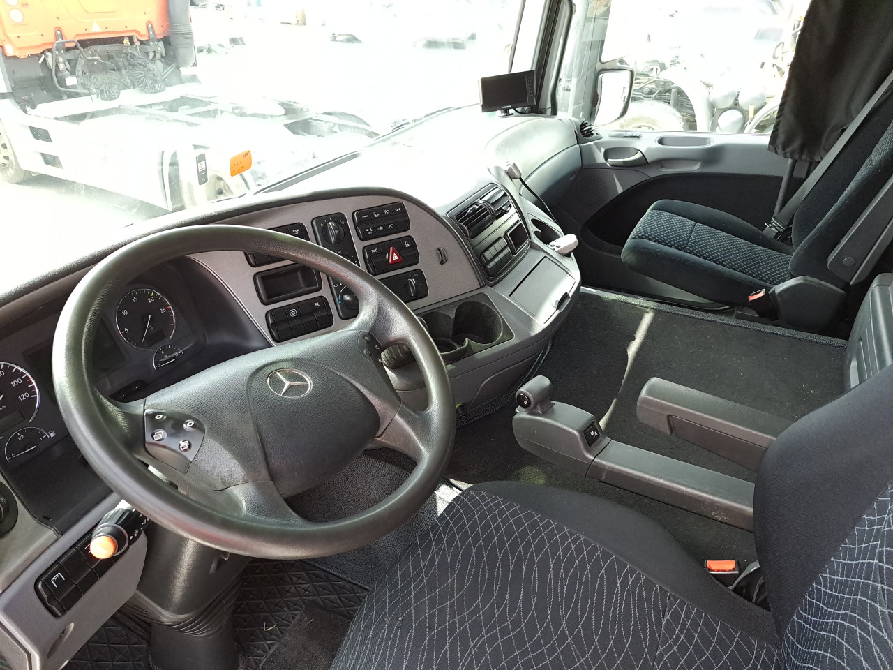 Mercedes-Benz Actros 1832 (446) - HLADNJAČA