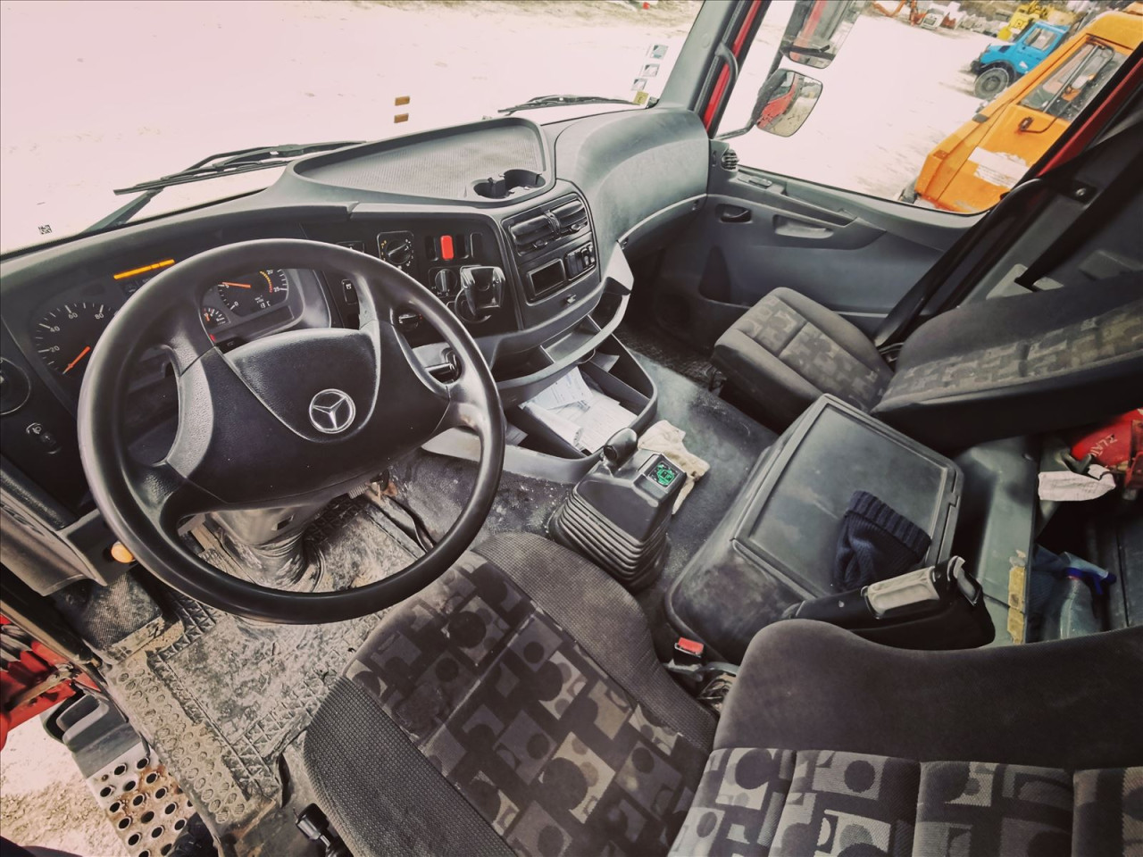 Mercedes-Benz Axor 3243 (136)  - KIPER 4 OSOVINE