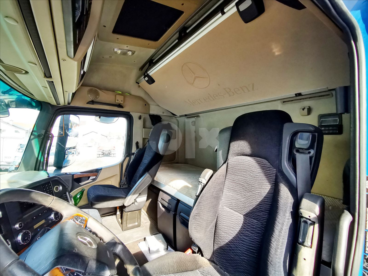 Mercedes-Benz Actros 1845 (412) - TEGLJAČ