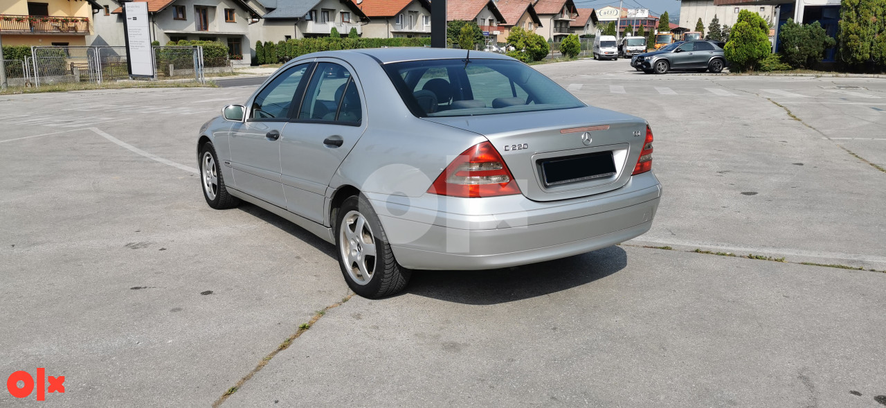 Mercedes-Benz C 220