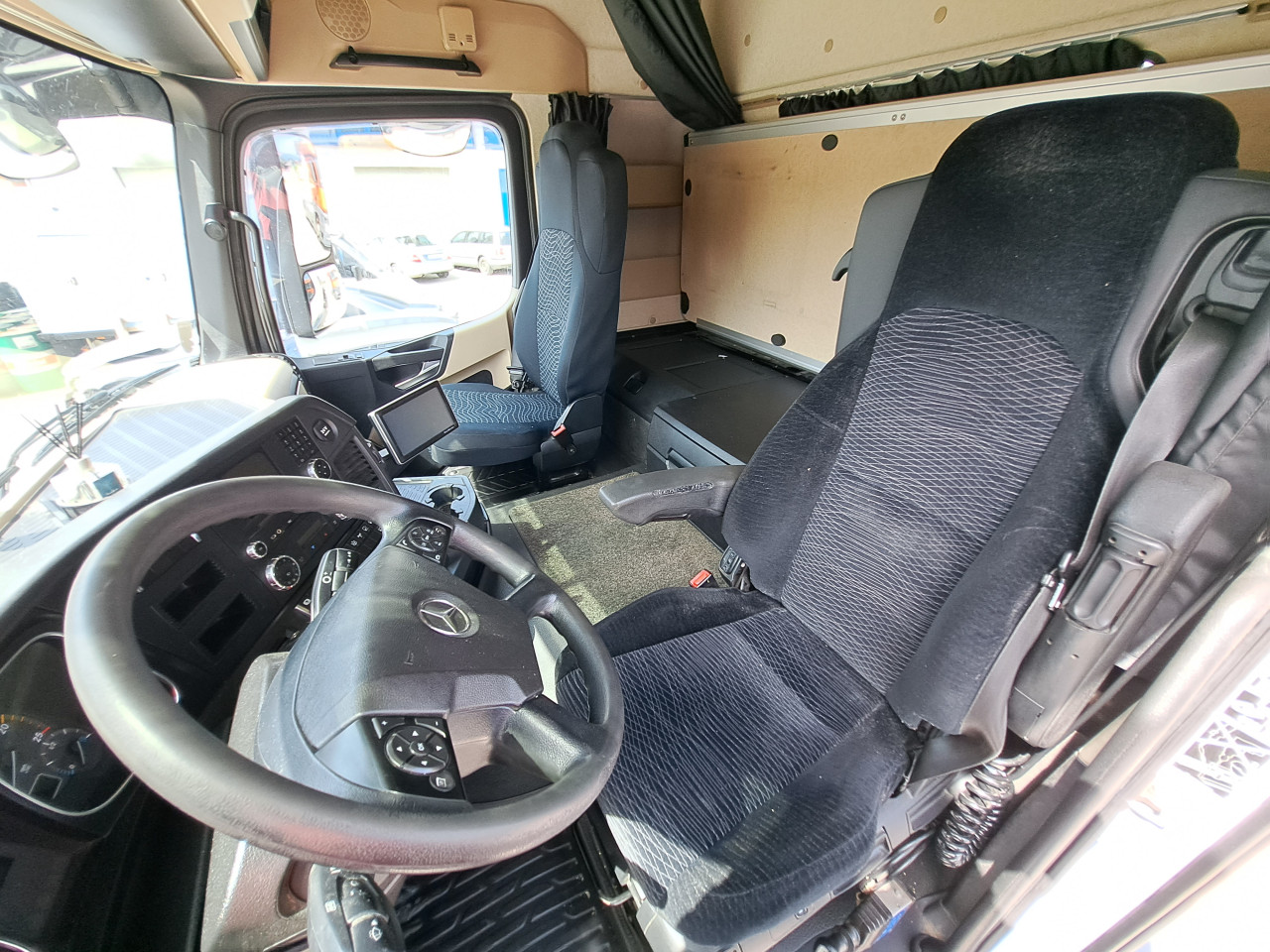 Mercedes-Benz  Actros 1845 (447) - KIPER TEGLJAČ