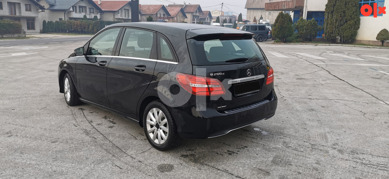 Mercedes-Benz B 200d [472]