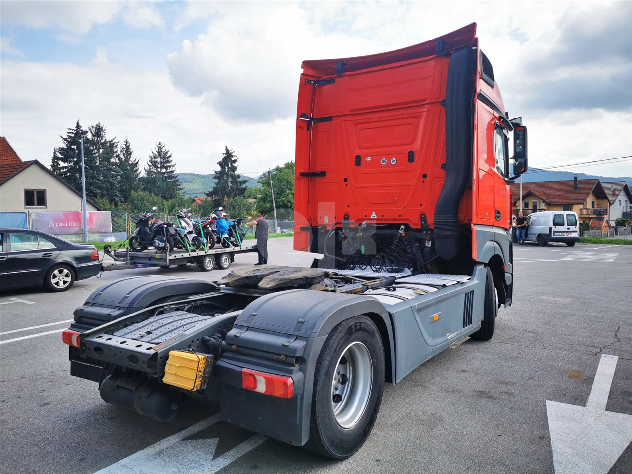 Mercedes-Benz Actros 1845 (427) - TEGLJAČ