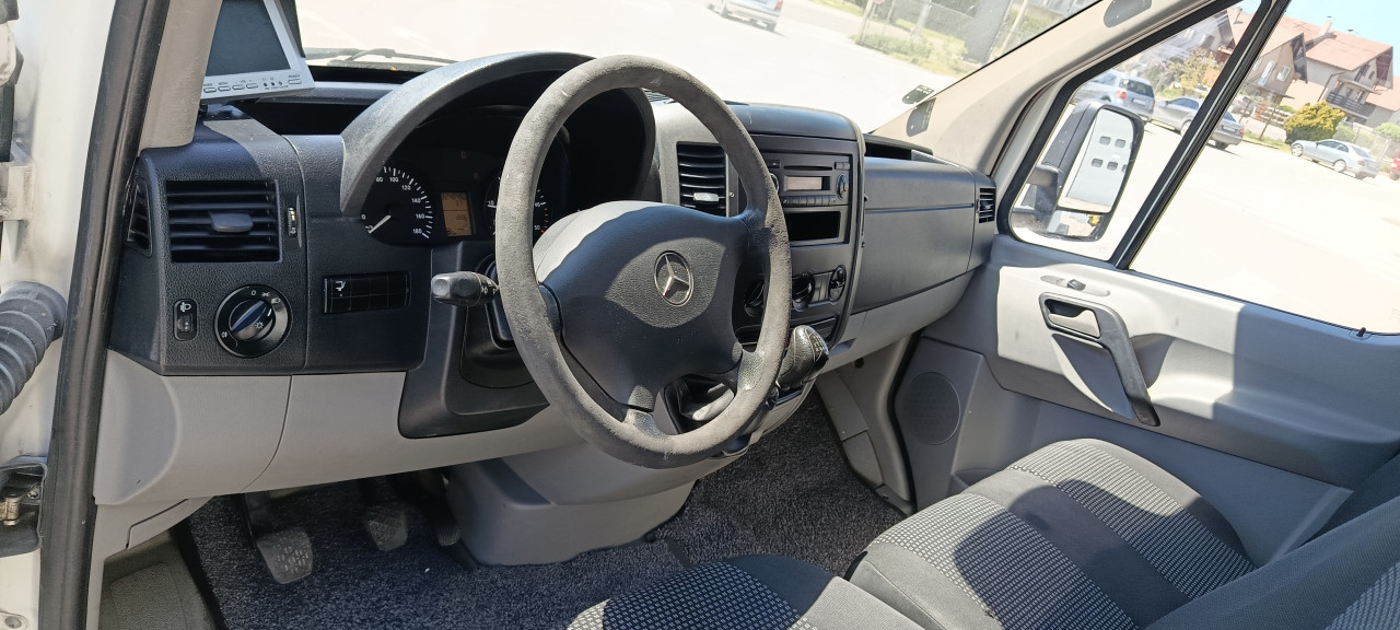 Mercedes-Benz Sprinter 313 [521]