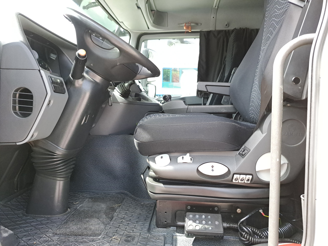Mercedes-Benz Actros 1832 (446) - HLADNJAČA