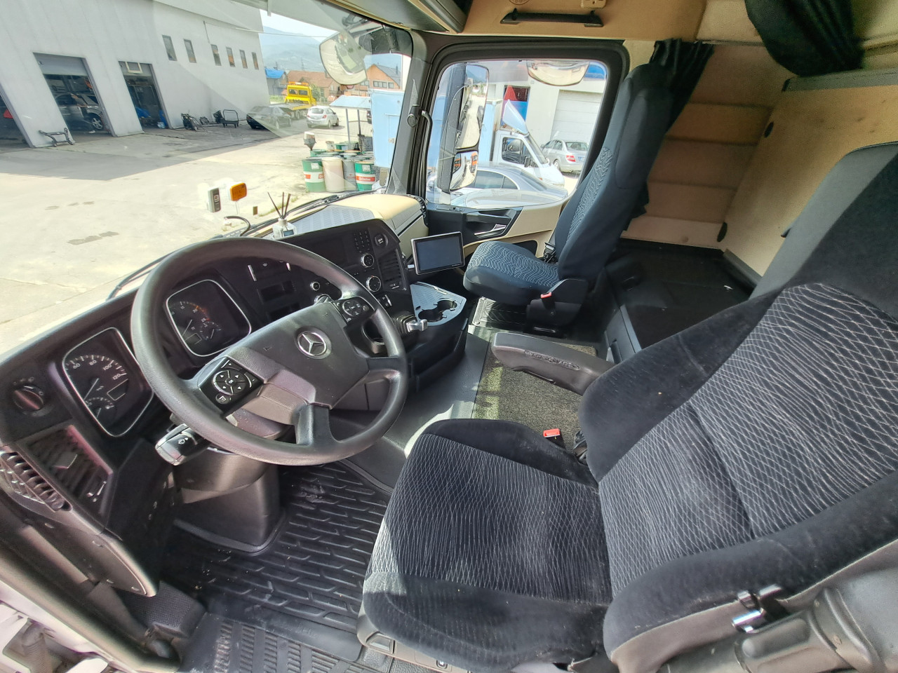 Mercedes-Benz  Actros 1845 (447) - KIPER TEGLJAČ